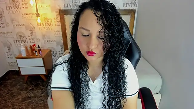 Snapshot of DANICA_MULLER1 chatting on 27, 2, 2026 DANICA MULLER1 online show from 27, 2, 2026