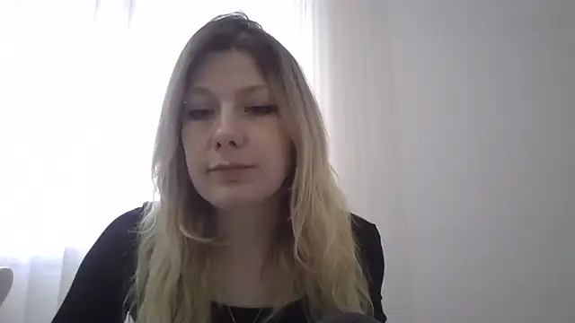 Snapshot of Foxy_Bright chatting on 26, 2, 2026 Foxy Bright online show from 26, 2, 2026