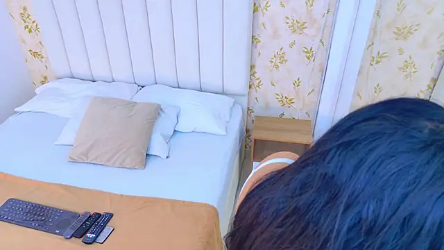 Snapshot of Scarleett_Fire chatting on 26, 2, 2026 Scarleett Fire online show from 26, 2, 2026