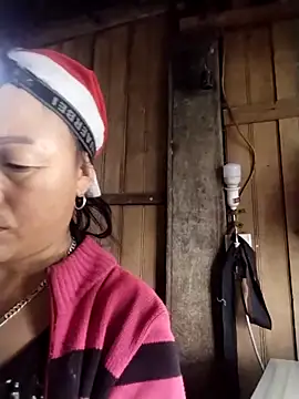 Snapshot of TiffinyDi chatting on 23, 2, 2026 TiffinyDi online show from 23, 2, 2026