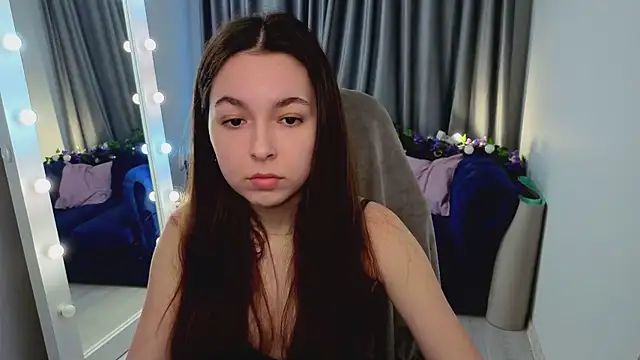 BellaThery online show from 15, 4, 2026