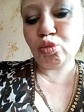 KiraStanton online show from 6, 3, 2026