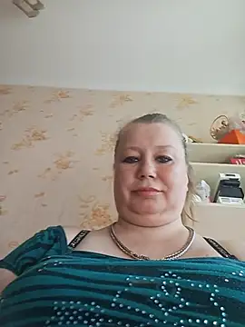 KiraStanton online show from 18, 7, 2026