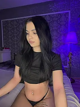 Olivia Noor online show from 3, 4, 2026