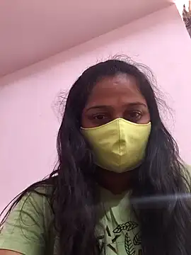 Snapshot of Shaliniqueen chatting on 4, 3, 2026 Shaliniqueen online show from 4, 3, 2026