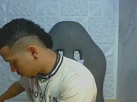 Snapshot of dylans_brown chatting on 25, 2, 2026 dylans brown online show from 25, 2, 2026