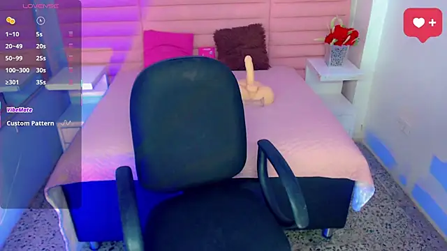 scarleth whisper online show from 14, 4, 2026