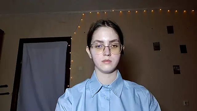 Snapshot of Katelemon chatting on 8, 4, 2026 Katelemon online show from 8, 4, 2026