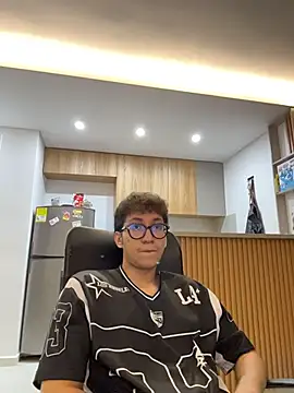 Apolo 137 online show from 16, 4, 2026