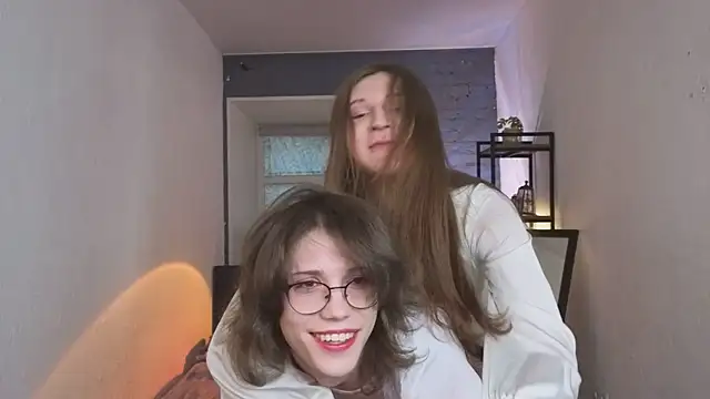 Snapshot of ZoriaLovesLuna chatting on 5, 3, 2026 ZoriaLovesLuna online show from 5, 3, 2026