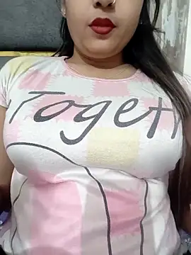 Shanaya-Hotty online show from 4, 4, 2026