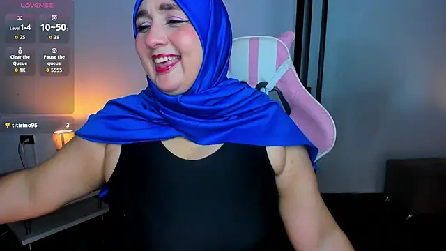 Snapshot of HijabiMilff chatting on 29, 5, 2026 HijabiMilff online show from 29, 5, 2026