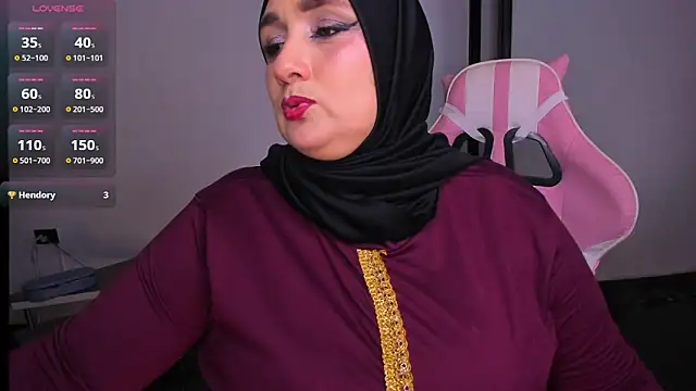 Snapshot of HijabiMilff chatting on 6, 6, 2026 HijabiMilff online show from 6, 6, 2026