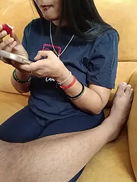 Queenlipx online show from 1, 7, 2026