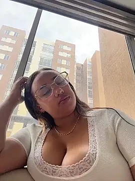 Snapshot of Eyssha chatting on 5, 3, 2026 Eyssha online show from 5, 3, 2026