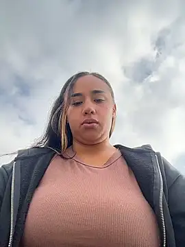 Snapshot of Eyssha chatting on 23, 3, 2026 Eyssha online show from 23, 3, 2026