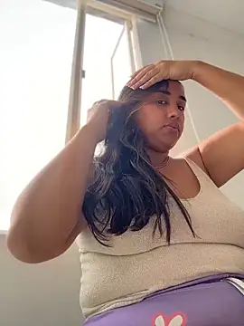 Snapshot of Eyssha chatting on 8, 4, 2026 Eyssha online show from 8, 4, 2026