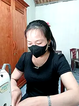 Snapshot of millkon chatting on 15, 3, 2026 millkon online show from 15, 3, 2026