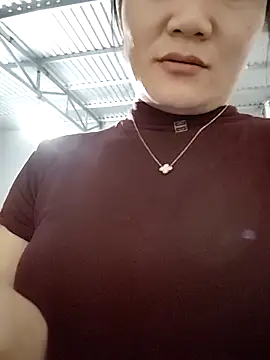 Snapshot of millkon chatting on 19, 3, 2026 millkon online show from 19, 3, 2026