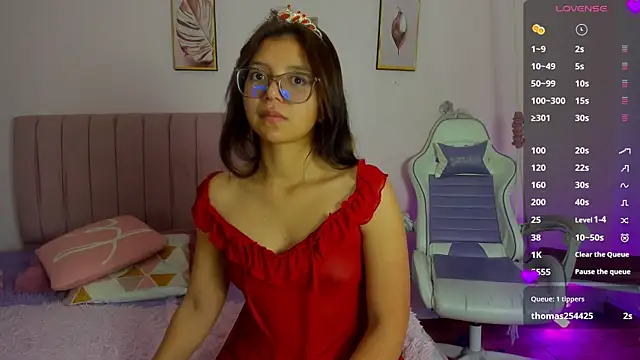 Zoow bluussh online show from 3, 4, 2026