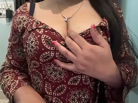 Avneet kaurr1 online show from 10, 3, 2026