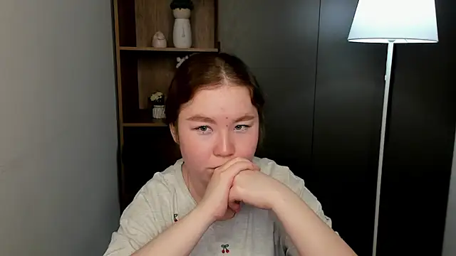 Snapshot of VelvaRomiro chatting on 23, 2, 2026 VelvaRomiro online show from 23, 2, 2026