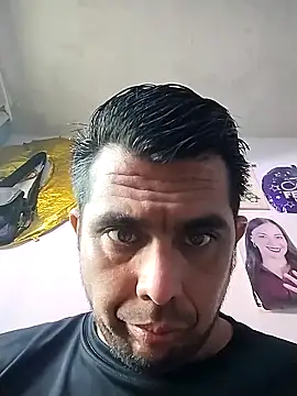 Snapshot of manuel4200 chatting on 27, 4, 2026 manuel4200 online show from 27, 4, 2026