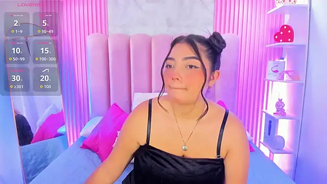 Snapshot of ArianaRougee chatting on 19, 6, 2026 ArianaRougee online show from 19, 6, 2026