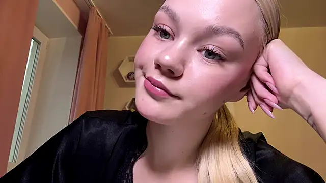 MiaCashe online show from 1, 7, 2026