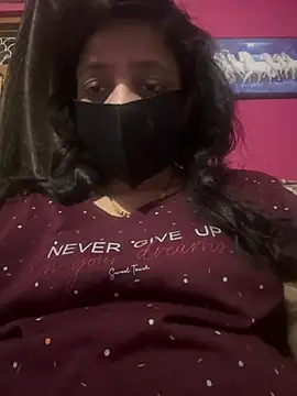 Snapshot of sweet_lips77 chatting on 26, 5, 2026 sweet lips77 online show from 26, 5, 2026