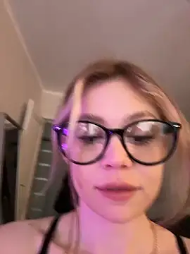 Dipamelly online show from 25, 5, 2026