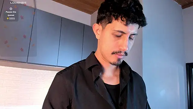 Snapshot of kamal_wolff chatting on 24, 2, 2026 kamal wolff online show from 24, 2, 2026