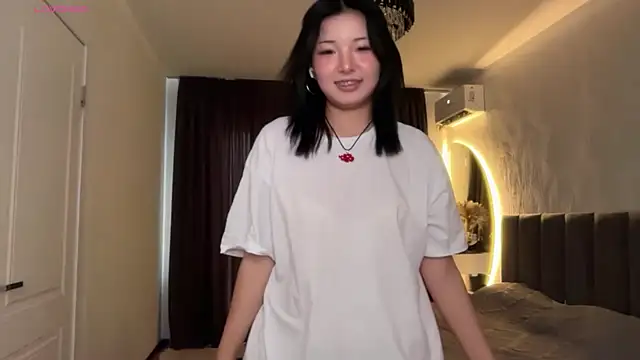 Snapshot of minnie_joy chatting on 3, 5, 2026 minnie joy online show from 3, 5, 2026