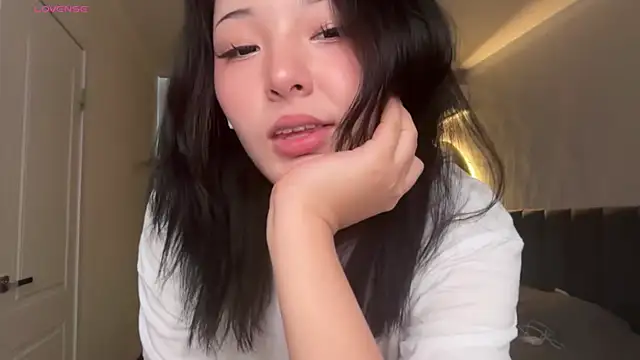 Snapshot of minnie_joy chatting on 14, 5, 2026 minnie joy online show from 14, 5, 2026
