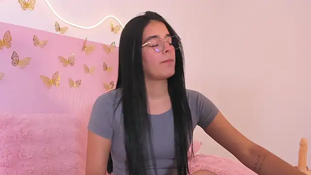 Isaa-queen online show from 15, 4, 2026