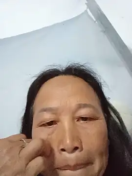 heesuu11 online show from 18, 5, 2026