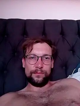 Snapshot of GaryJohnson79 chatting on 10, 7, 2026 GaryJohnson79 online show from 10, 7, 2026