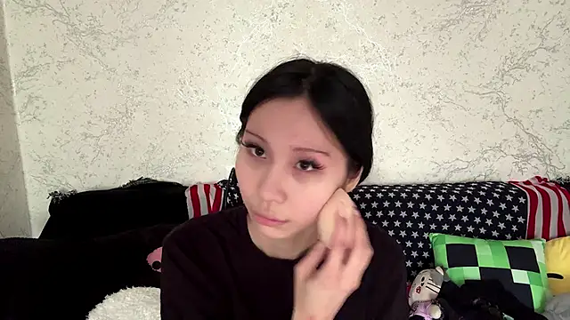 kishagrayone online show from 15, 5, 2026
