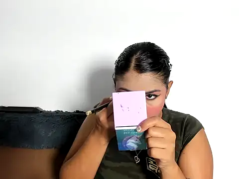TatyGomez  online show from 28, 5, 2026