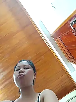 Jinnie sexy online show from 19, 3, 2026