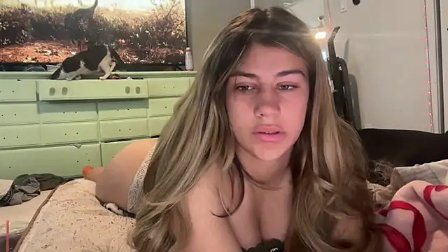 TheLexiLuvvr online show from 24, 2, 2026