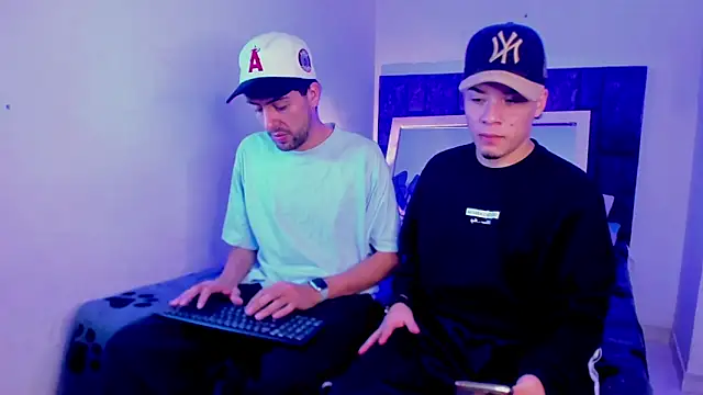 alex and christhoper online show from 28, 3, 2026