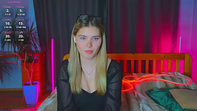 hornycharisma online show from 19, 4, 2026