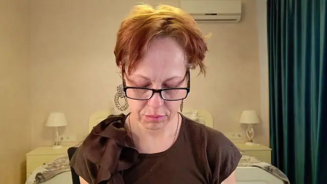 LioraWeiss online show from 16, 3, 2026