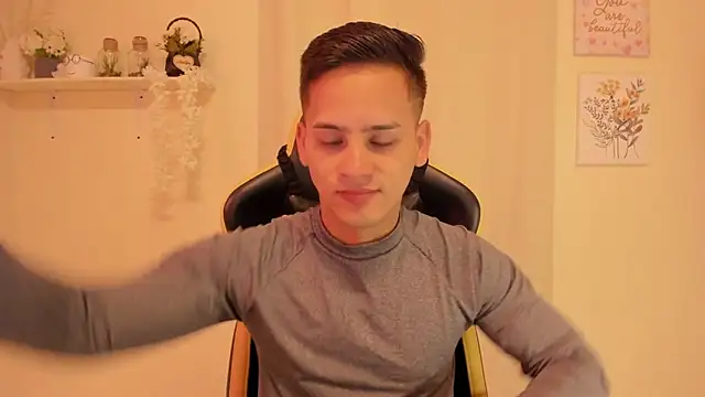 Snapshot of sexy_andres01 chatting on 22, 3, 2026 sexy andres01 online show from 22, 3, 2026