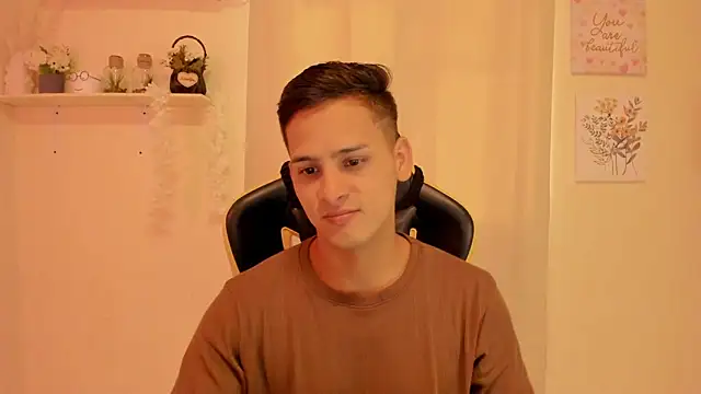 Snapshot of sexy_andres01 chatting on 26, 3, 2026 sexy andres01 online show from 26, 3, 2026