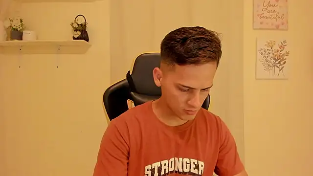 sexy andres01 online show from 21, 5, 2026
