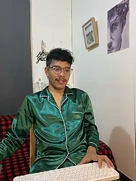 asian darlingcummersxXx online show from 20, 5, 2026
