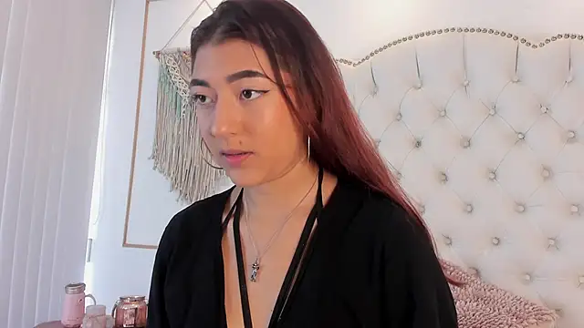 Sara funy online show from 6, 3, 2026