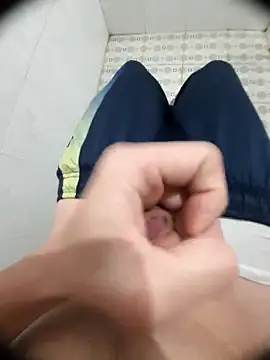 Snapshot of huy__12 chatting on 24, 2, 2026 huy 12 online show from 24, 2, 2026